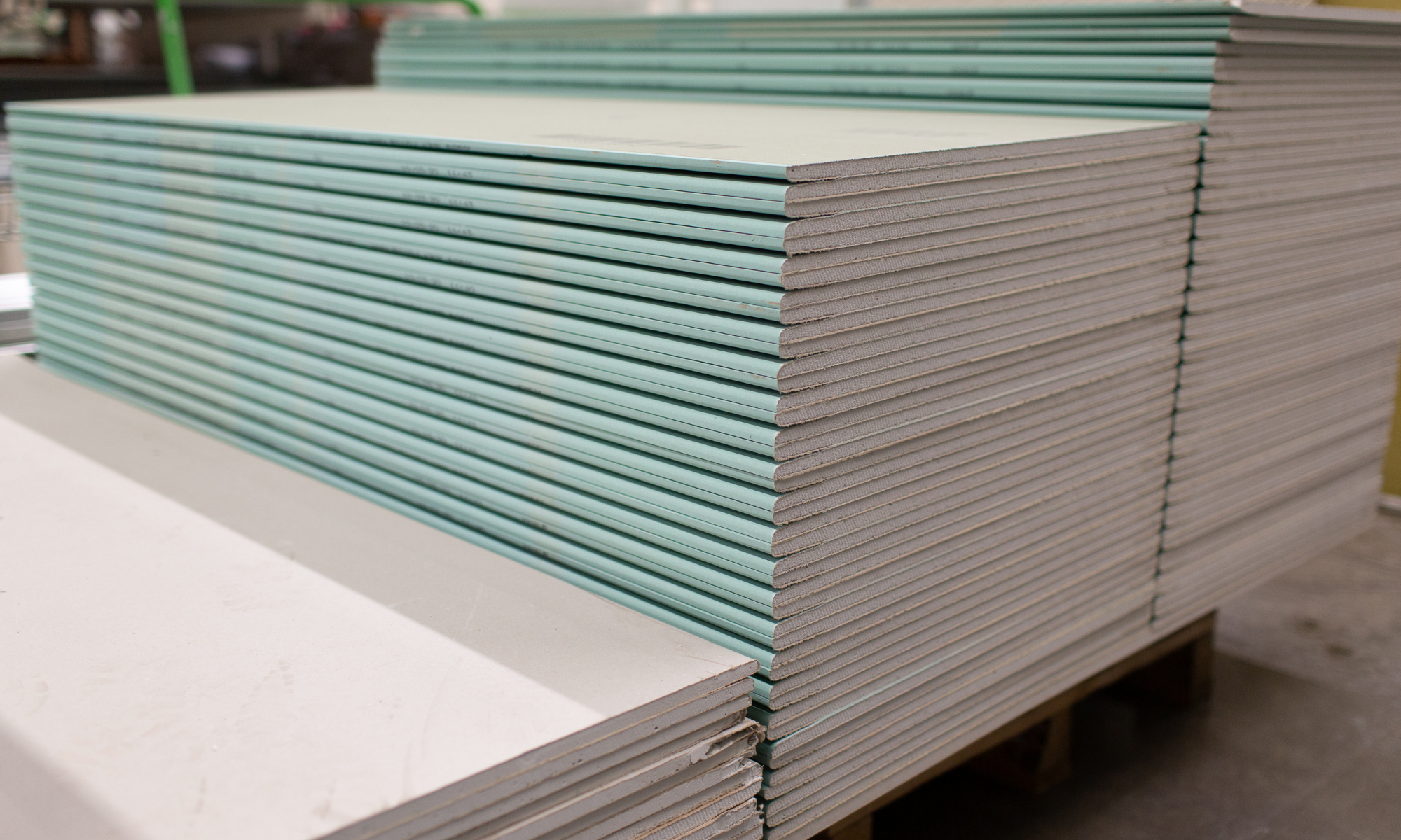 ¿Dónde comprar placas de yeso laminado para reformas y obra nueva en A Coruña?